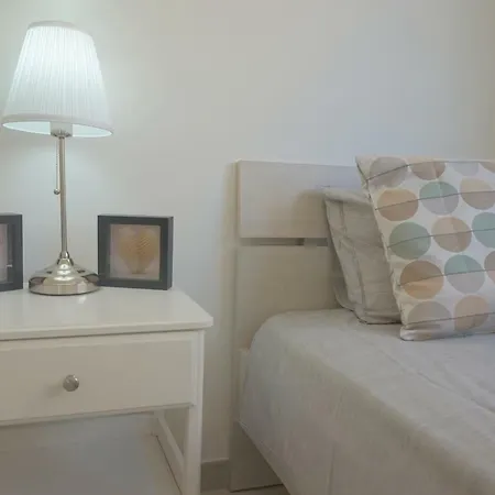 Victoria's Flat * Larnaca