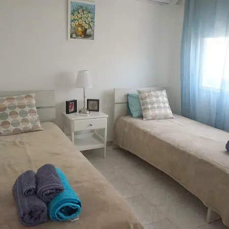 Victoria's Flat Apartment Larnaca