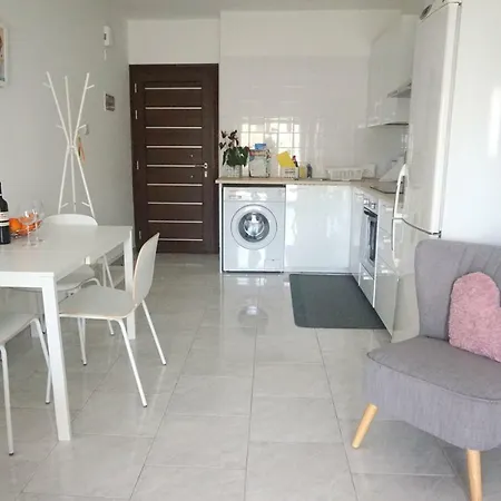 Victoria's Flat * Larnaca